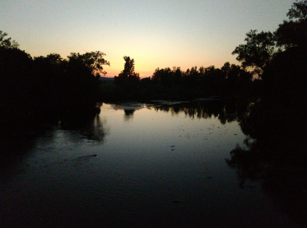Donau in der Abenddämmerung