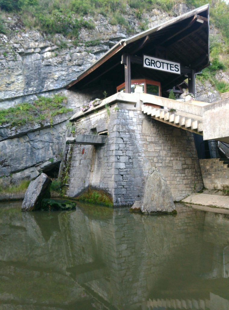 Eingang zur Höhle von Remouchamps