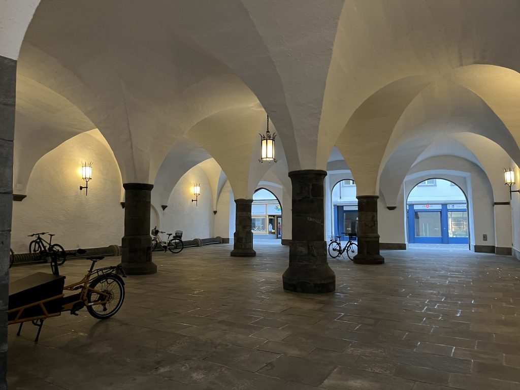 Gewölbe am Rathaus in Chur
